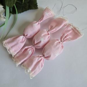 Rózsaszín alapon fehér csillag mintás textil szaloncukor, karácsonyfadísz, karácsonyi dekoráció