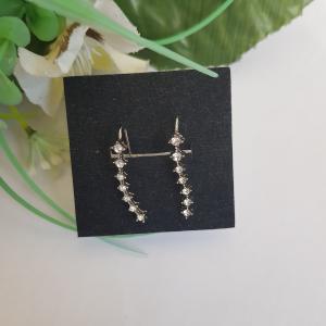 Strasszköves, hullámos fülbevaló