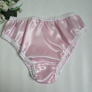 XL-es / 48-as Hagyományos fazonú szatén bugyi – rózsaszín-fehér