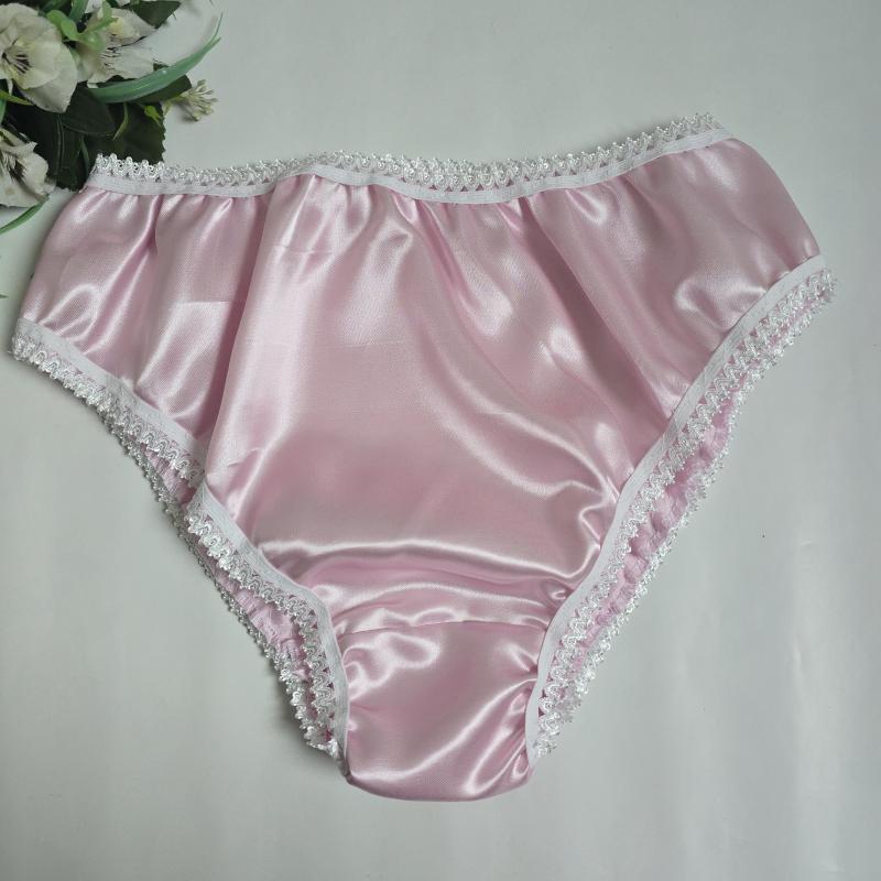 XL-es / 48-as Hagyományos fazonú szatén bugyi – rózsaszín-fehér