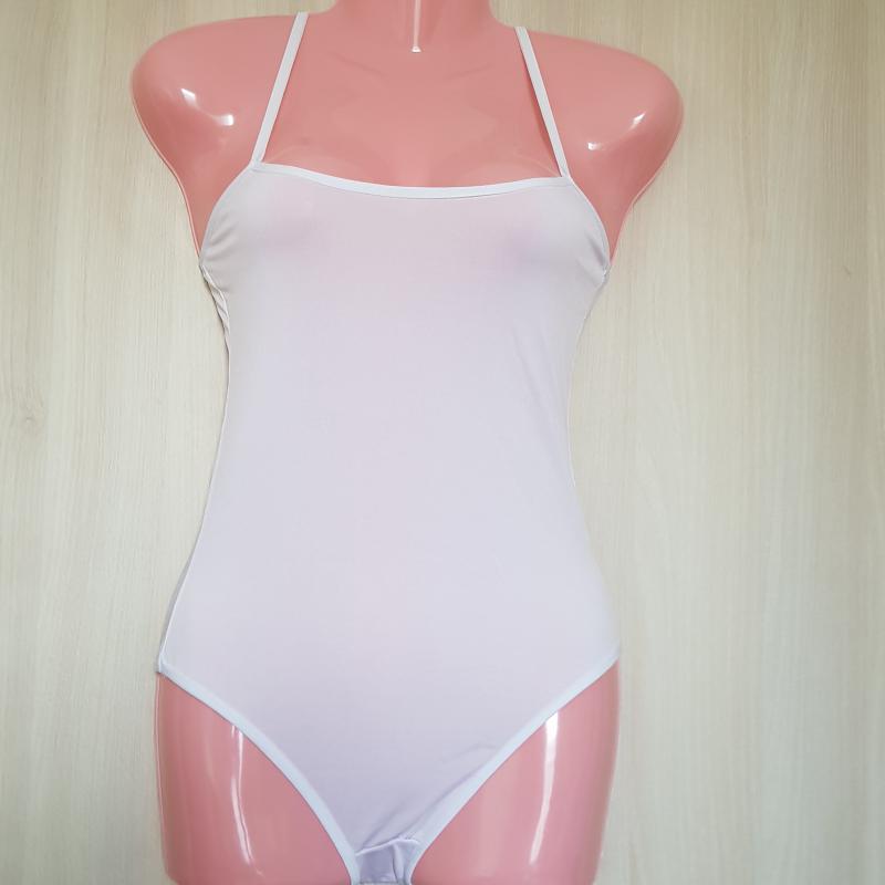 XS / S-es fehér zárt body