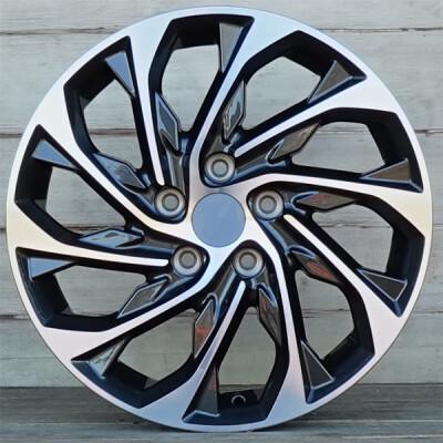 7,0x17 H682F 5x114,3 53 MG 67.1 Könnyűfém Keréktárcsa