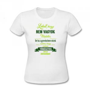 Fehér női póló karcsúsított
