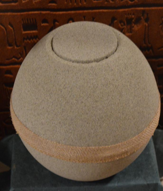 Lebomló bio gömb urna tetővel