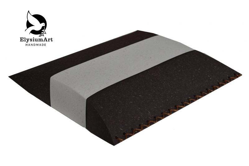 Lebomló urna hajós vízi temetés - EARTH