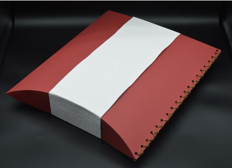 Lebomló urna szórópárna - cseresznye piros színbe pántos