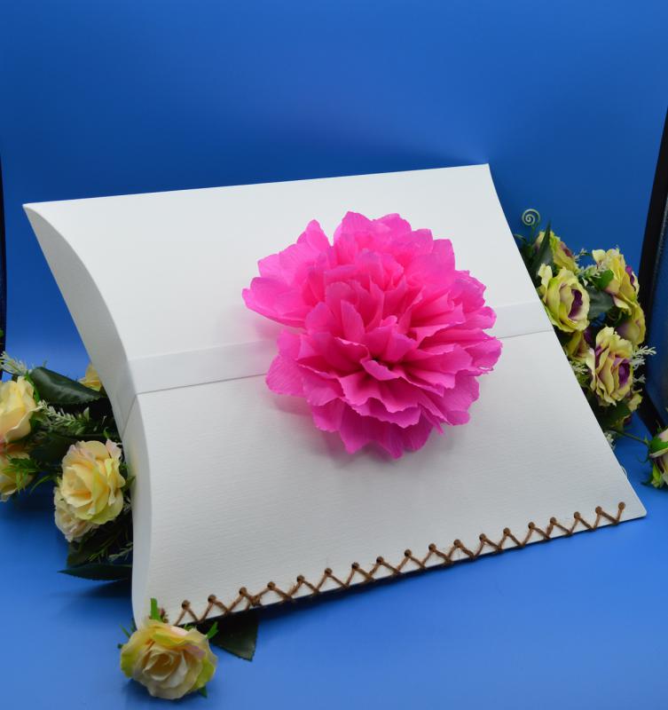 Lebomló urna szórópárna - fehér színben rózsaszín színű virág