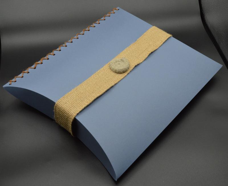 Lebomló urna szórópárna - Levendula színben csigás