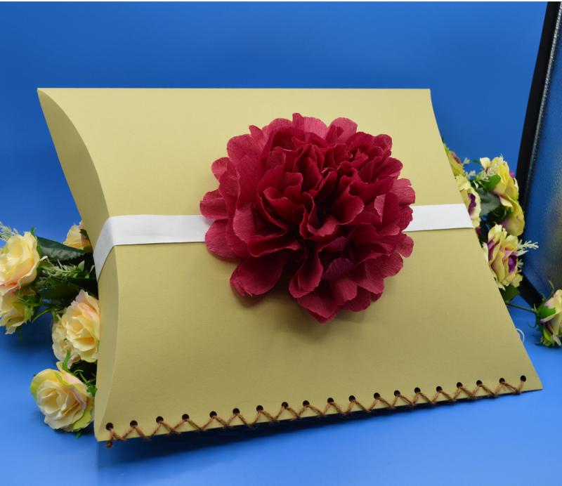 Lebomló urna szórópárna - olíva színben vörös virággal