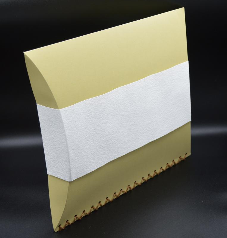 Lebomló urna szórópárna - olíva zöld színbe pántos