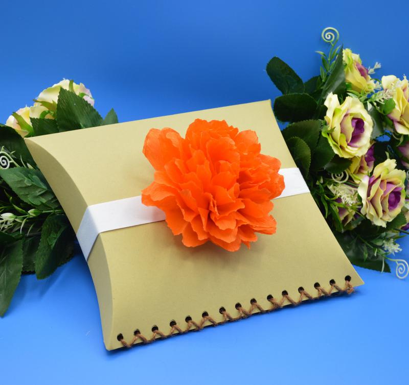 Urna szórópárna - olíva kis méret barack színű virág