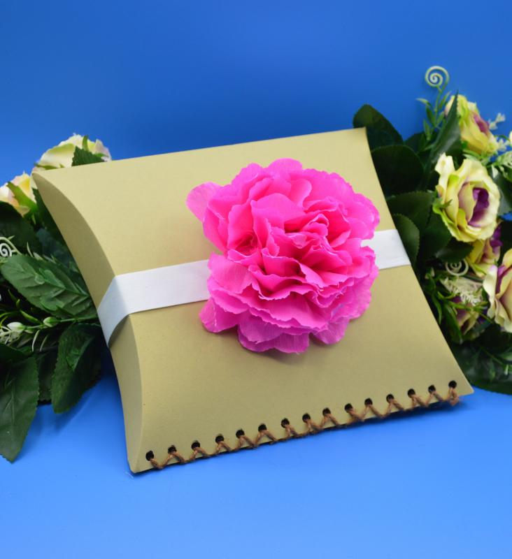 Urna szórópárna - olíva kis méret rózsaszín színű virág