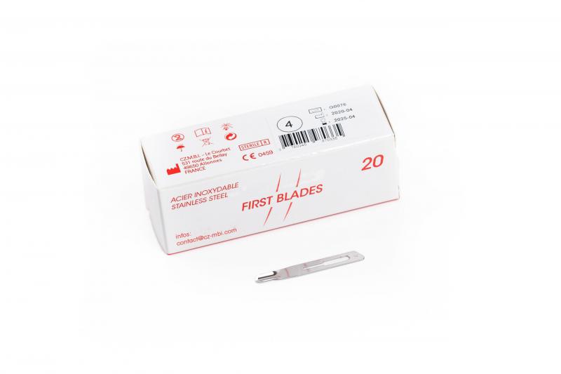 Medihalter szike FIRST BLADES #4 méret 1db