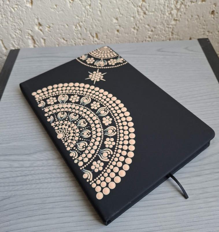 Mandala mintás egyedi jegyzetfüzet - beige