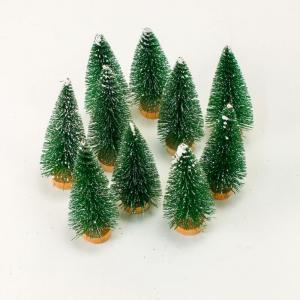 Dekor fenyőfa zöld 8cm