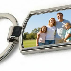 Egyedi fényképes fém kulcstartó