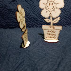 Egyedi vidám nőnapi virág