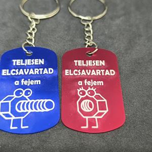 Elcsavartad a fejem páros kulcstartó