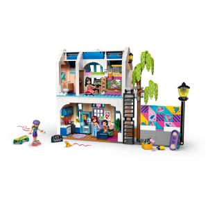 LEGO® Friends - Liann családi háza | #42687