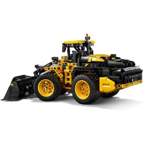 LEGO® Technic - Volvo L120 Electric kerekes rakodógép | #42209