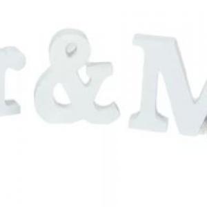 Mr&Mrs; fa asztali felirat fehér