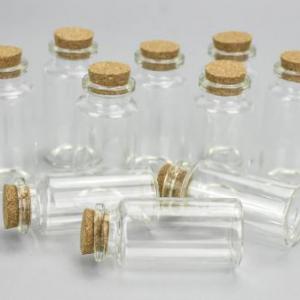 Üvegcse parafadugóval 5,9x2,9cm 10db/csomag