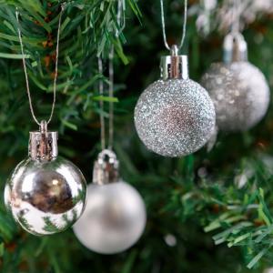 Karácsonyfa díszek