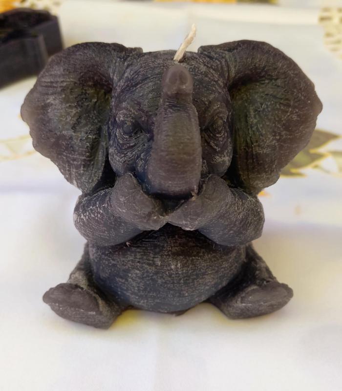 Elefánt alakú gyertya 10x10 cm