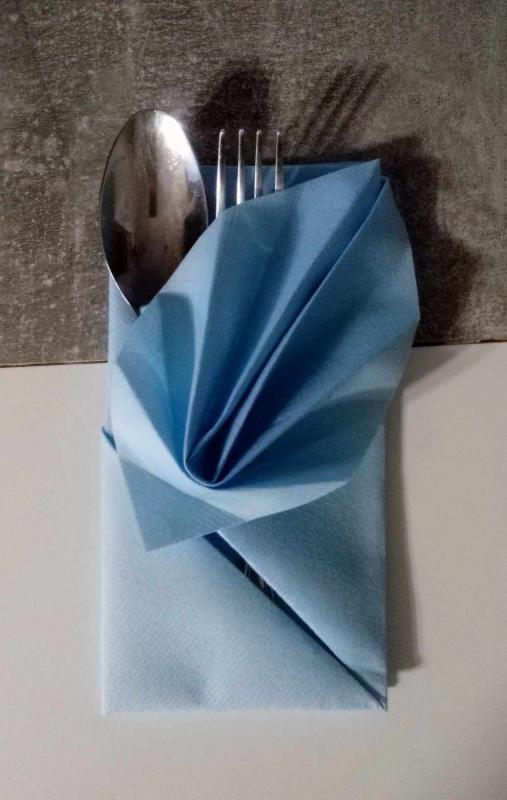 Elegáns leveles zseb