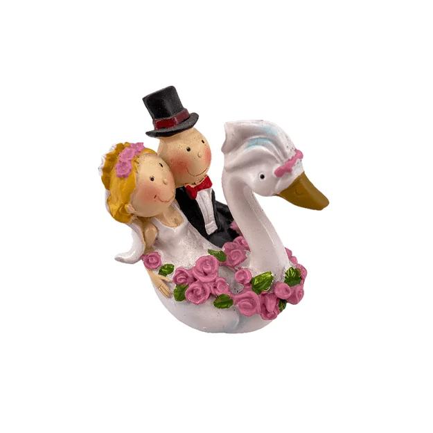 Esküvői pár hattyún 6x8cm