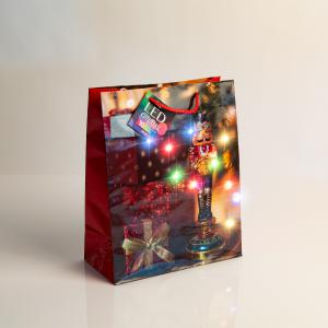 Ajándéktasak - 10 színes LED, papír - 265 x 127 x 330 mm - 4 féle