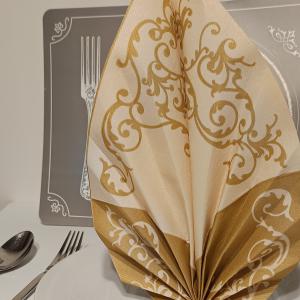 Álló elegáns mintás