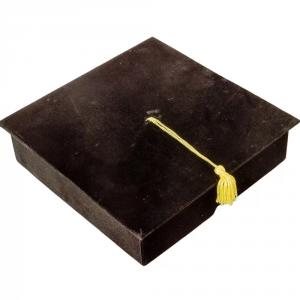 Bársony papírdoboz ajándék doboz ballagási sapka fekete 4,5x18cm