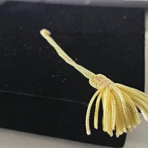 Bársony papírdoboz ballagási sapi 12x4cm ékszertartó