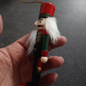 Diótörő katona figura 1db 13cm választható