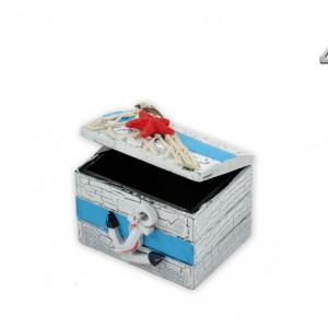 Doboz hajós dekorációval 7,5x6x5,5cm többféle