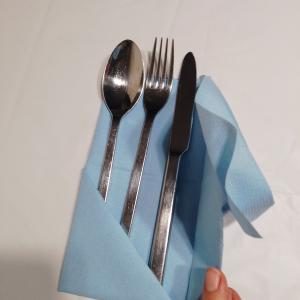 Elegáns leveles zseb