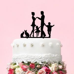 Esküvői tortadísz fekete család háziállatokkal