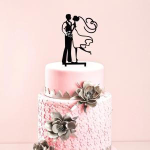 Esküvői tortadísz fekete elegáns pár