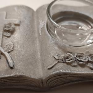 Kegyeleti könyv mécsestartós 12x7,5x4 cm