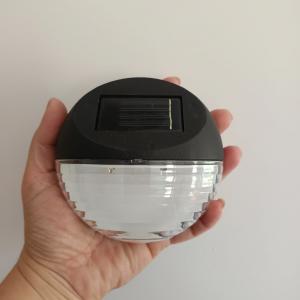 LED-es szolár fali lámpa - fekete, hidegfehér - 11 x 11 x 4 cm