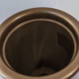 Műanyag sírváza betét arany 15cm magas
