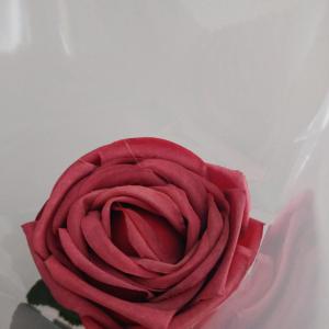 „Örök Szerelem” Valentin napi Selyemrózsa – Azonnali Ajándékcsomagban 1 szál piros