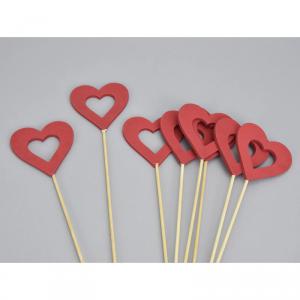 Piros fa lyukas pálcás szívek 1db