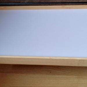 Tálca bambusz lábakkal 50x30x22cm