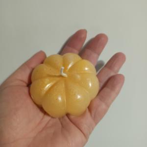 Tök gyertya 7x2 cm kézműves