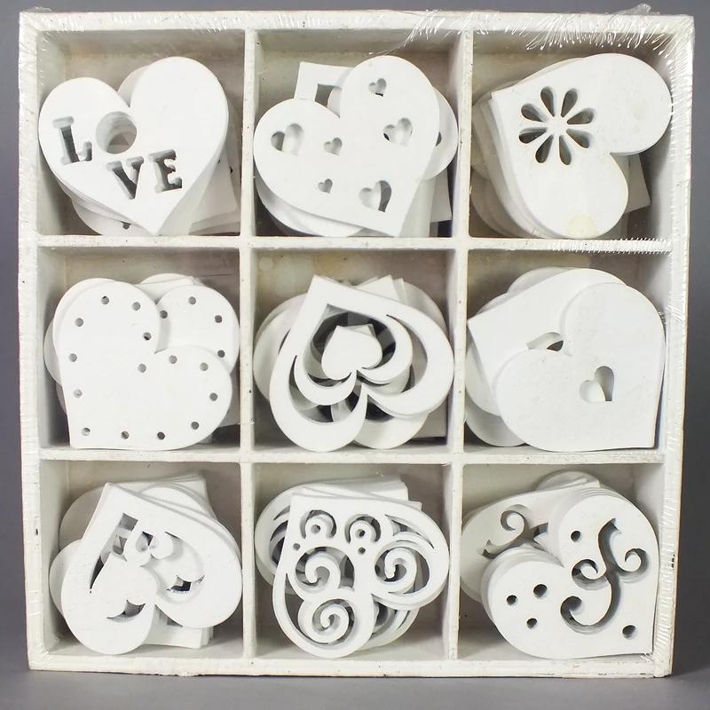 Fa fehér szívek dobozban 90db/doboz