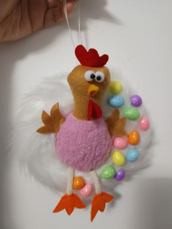 Húsvéti fehér szőrmés koszorú tojással és csirkével 15 cm