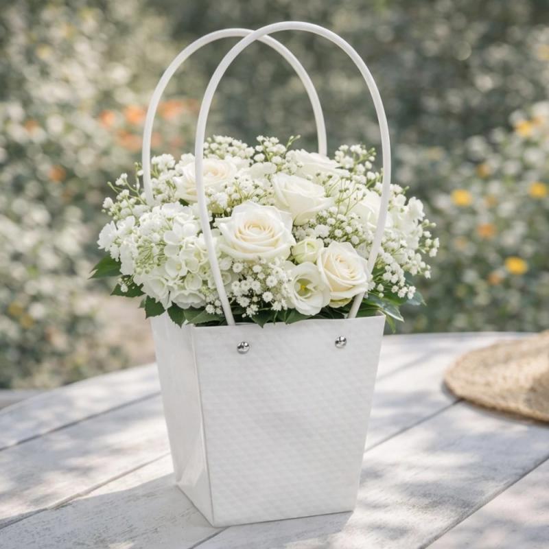 Impregnált mintás virágtasak - fehér