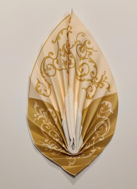 Kétszínű levél mintás